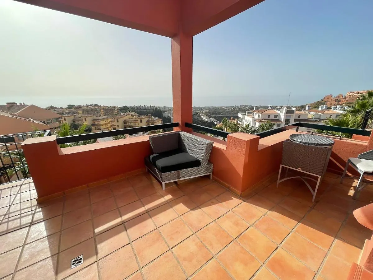 Calahonda Luxury Apartment With A Stunning Sea View 米哈斯